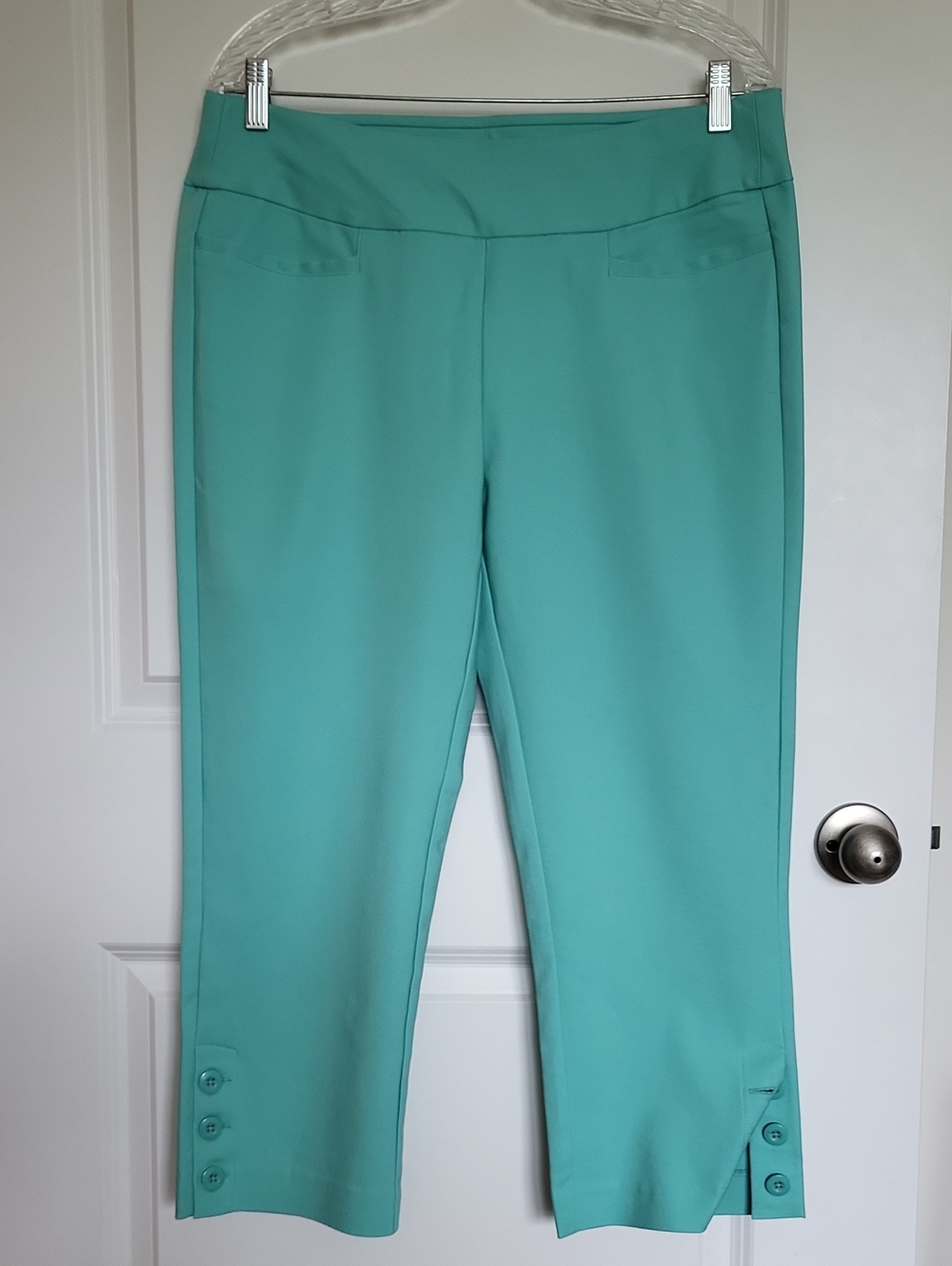 Christopher & Banks Teal Pull-On Cropped Capri Pants